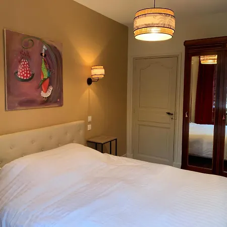 Jardin/parking Prive 4 Personnes