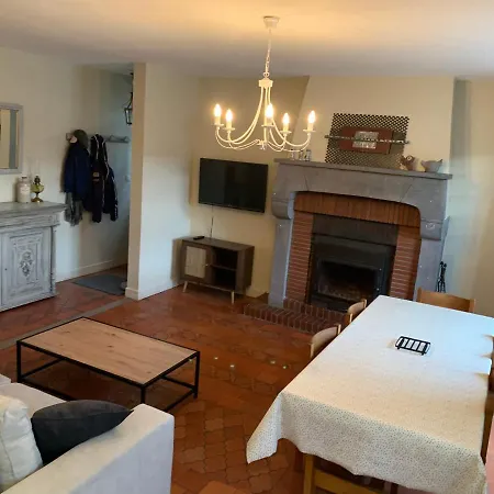 アパート Jardin/parking Prive 4 Personnes ラ・ブルブール